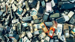 Você paga caro por um eletrônico e o meio ambiente também